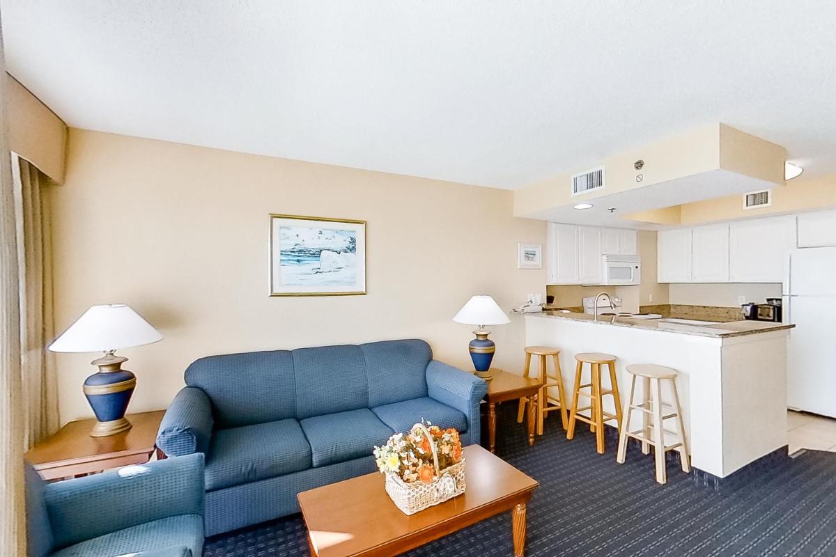 Carolinian Beach Resort - Housity