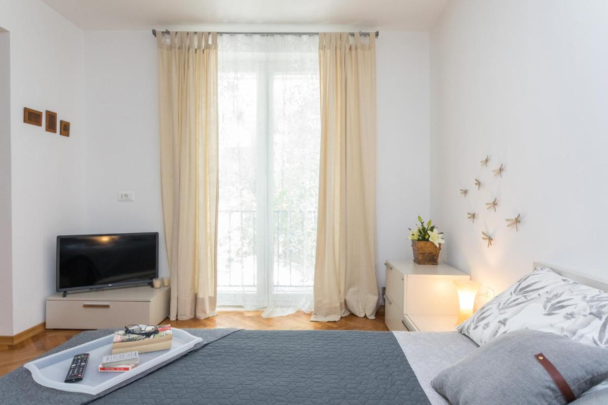 Suitetrails - Luxury BonBon next to Banje beach and Old Town, great location