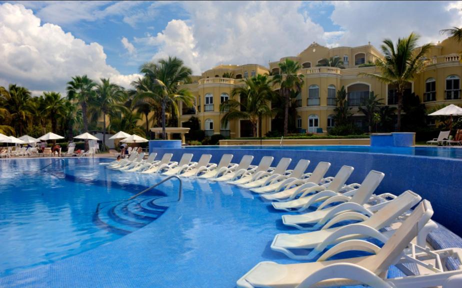 Pueblo Bonito Emerald Luxury Villas & Spa All Inclusive - Hizvo