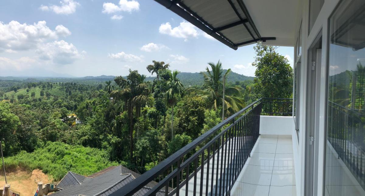 Raveendra Inn - Housity