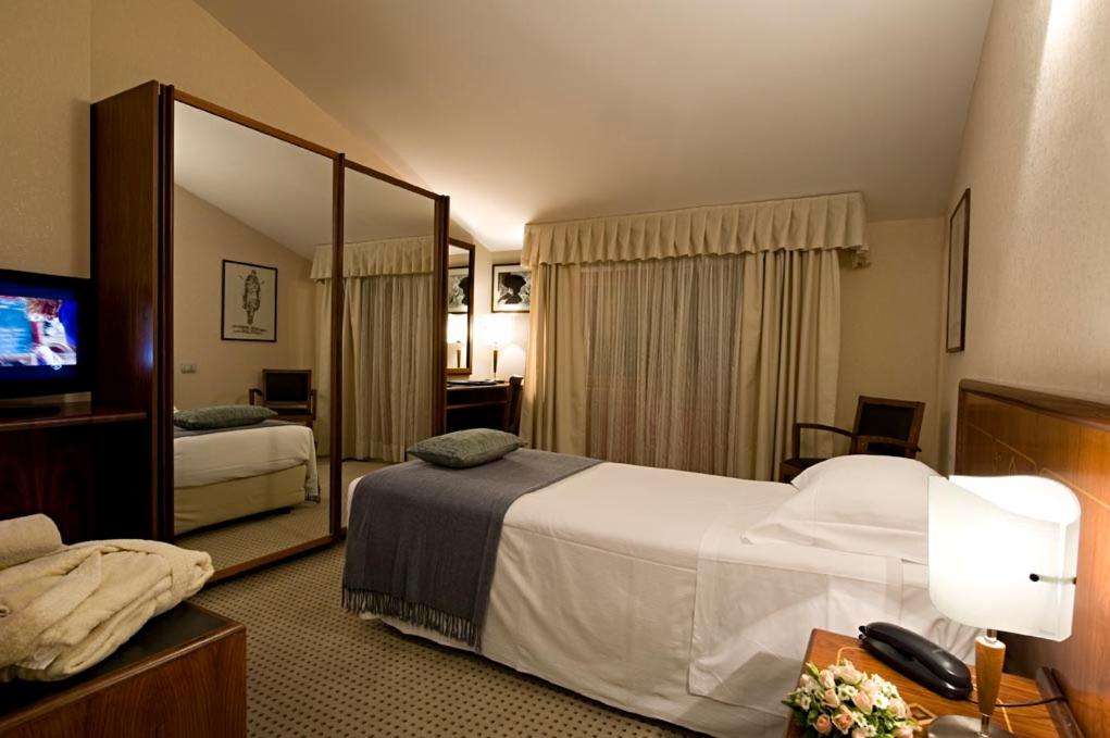 Arli Hotel Business and Wellness - Housity