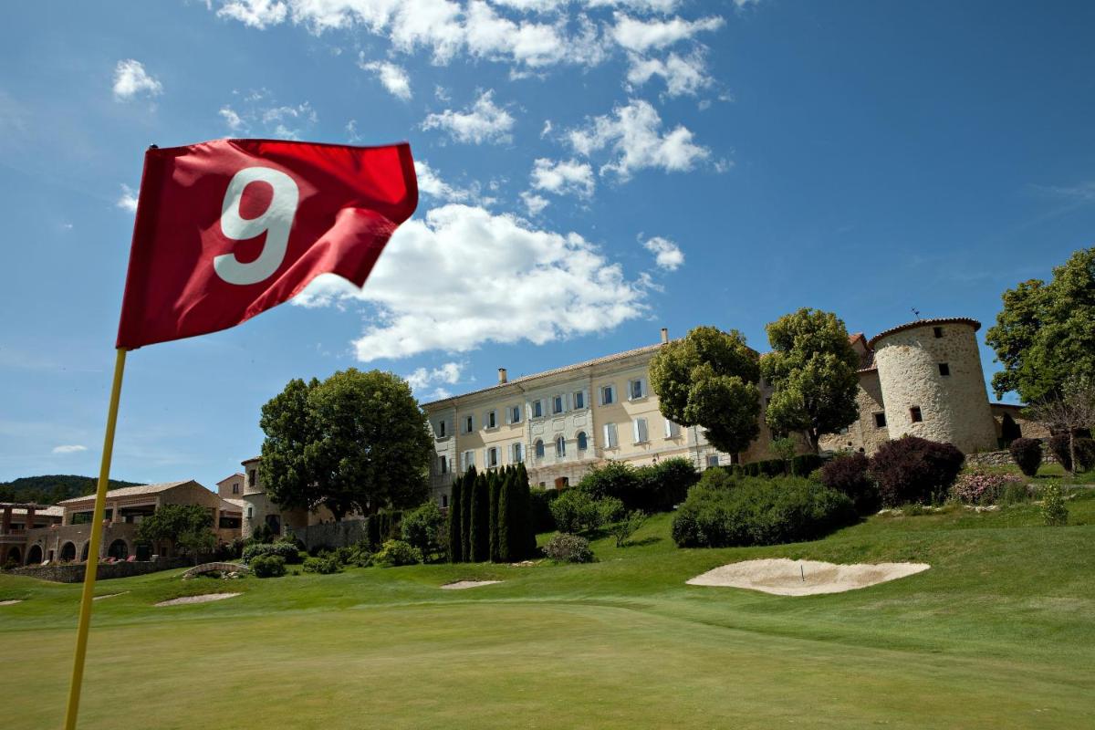 Golf sur le terrain de l'hôtel ou à proximité
