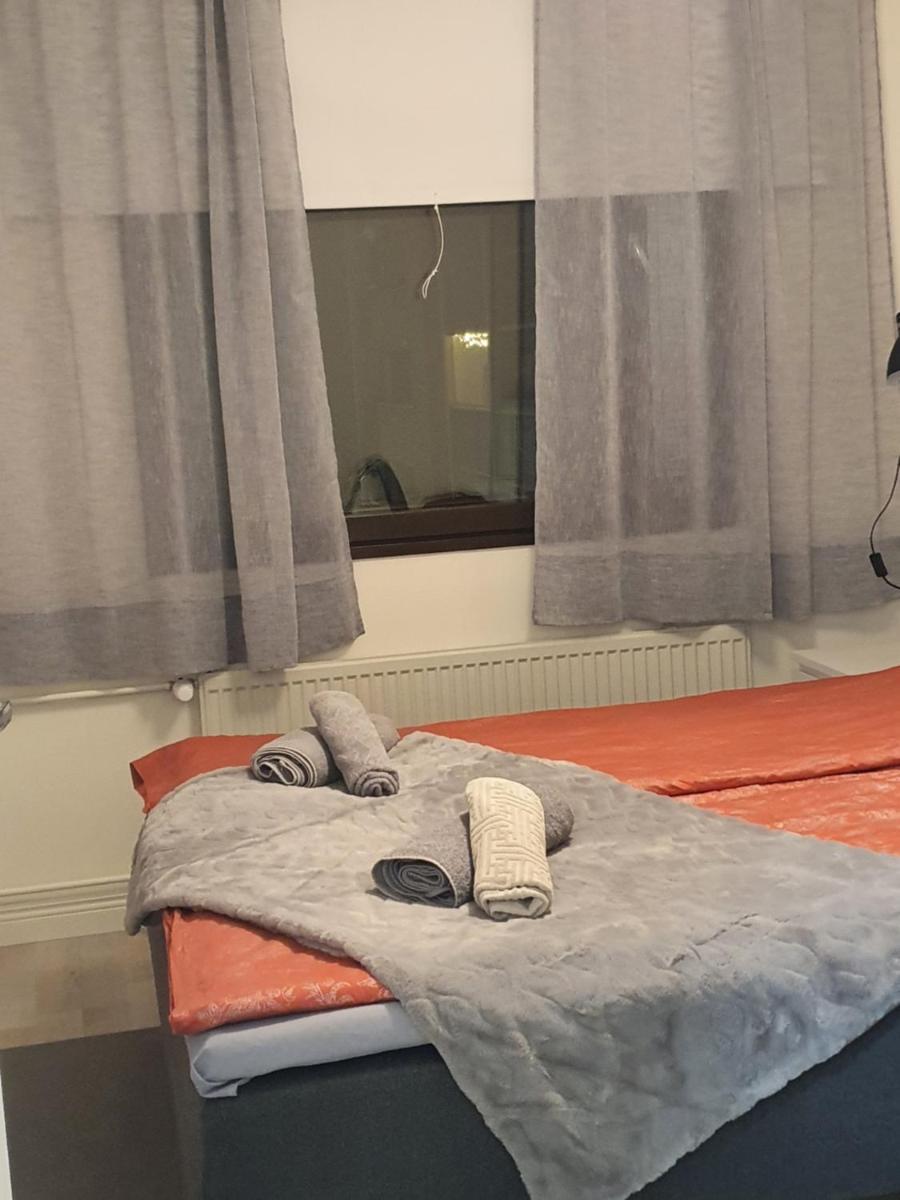 Kaunis valoisa 3 krs pikkukaksio Vantaa Koivukylä - Housity
