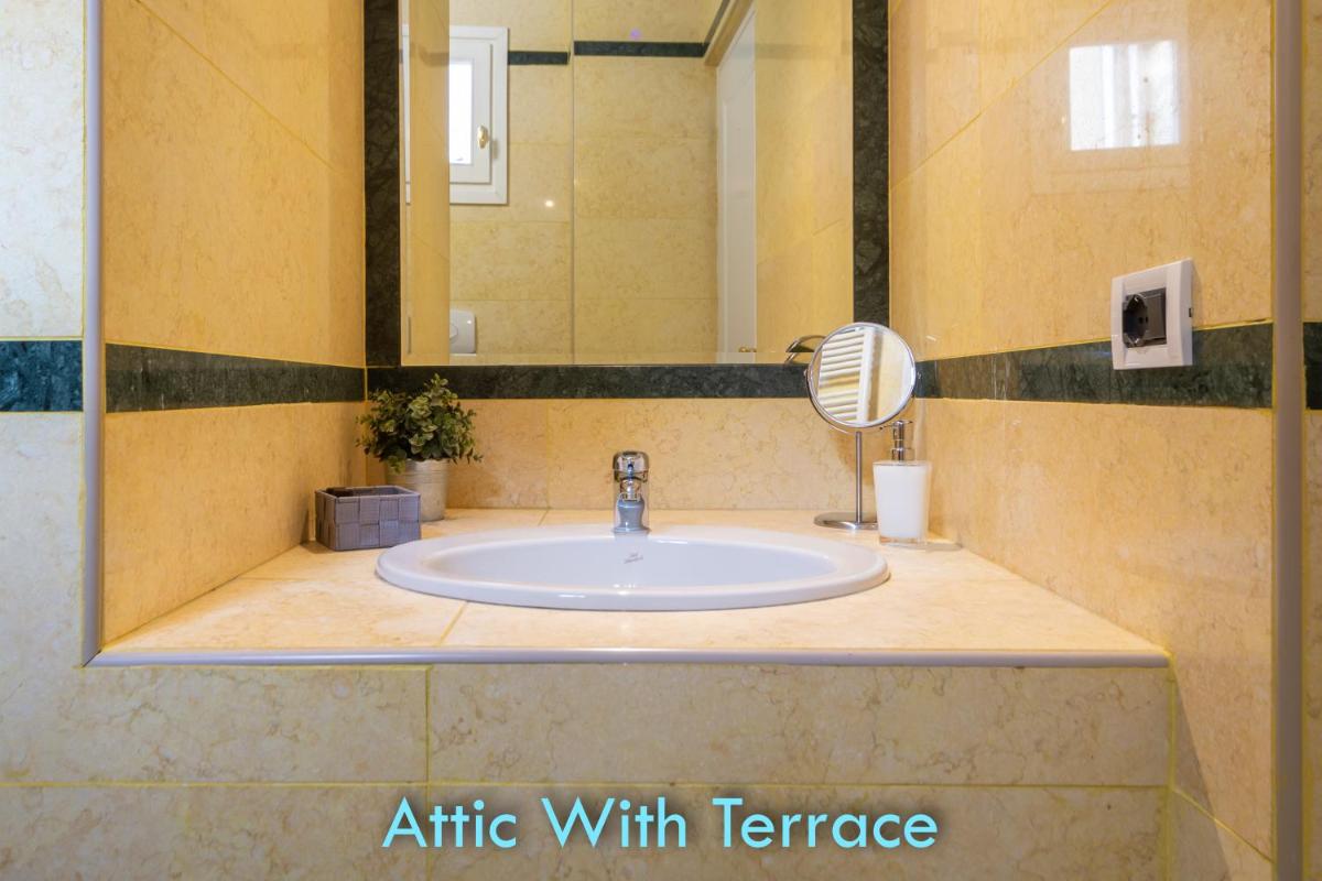 Santo Stefano Apartments - BolognaRooms - Housity