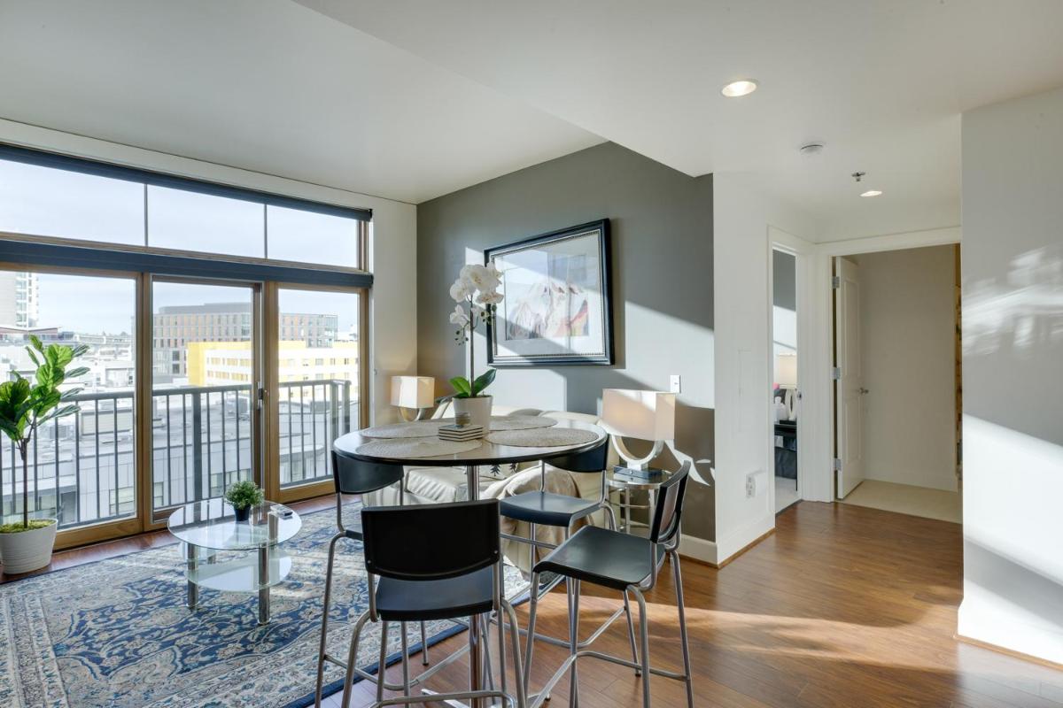 Renu Suites at The Burlington Portland - Housity