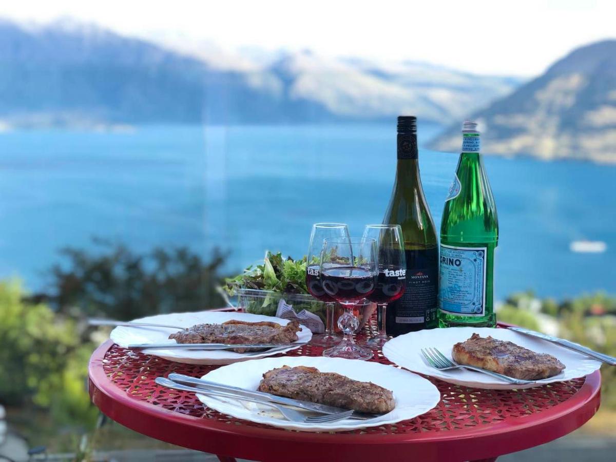 Awesomely Ambient Queenstown Home - Housity