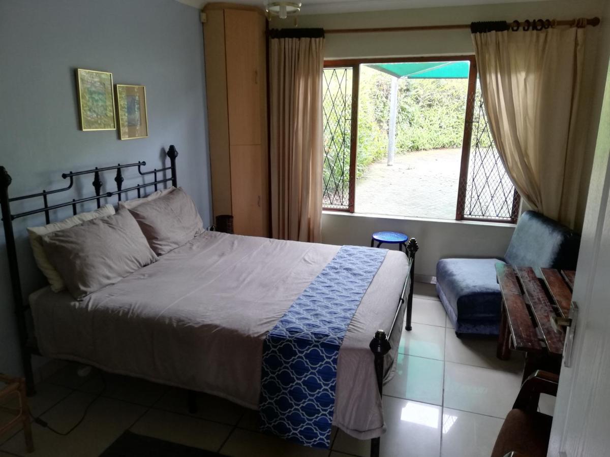 Surf and Sand - Breakerview - Housity