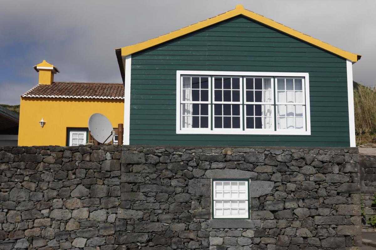 Casa capelinhos - Housity