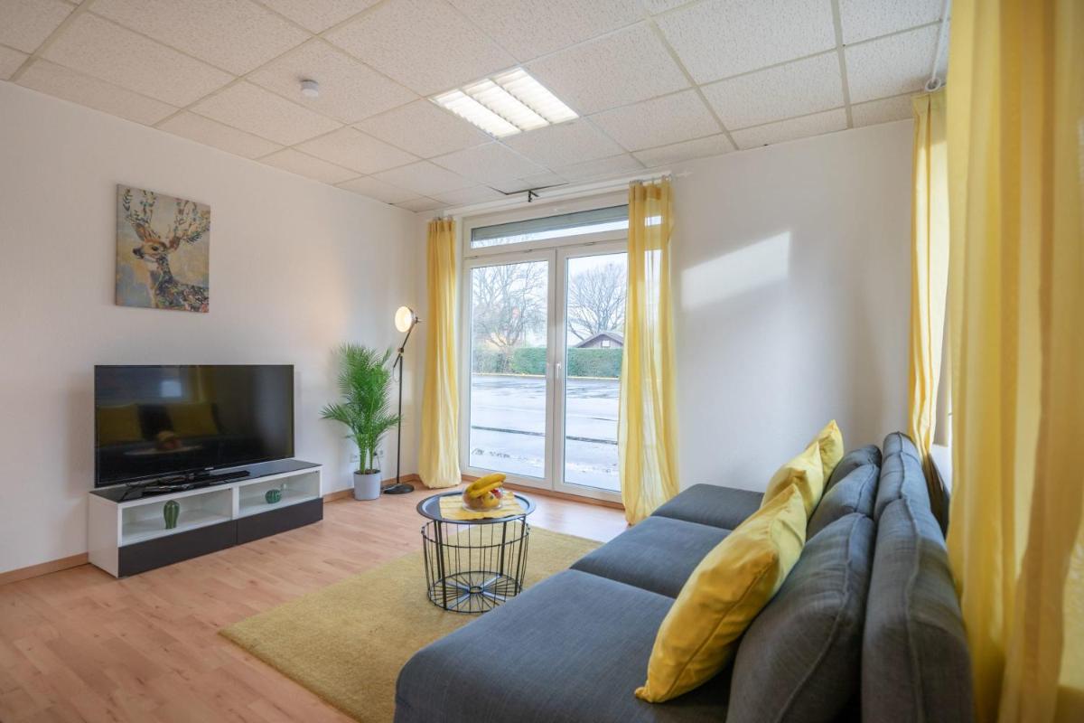 121 Friedrich-Ebert x - Housity