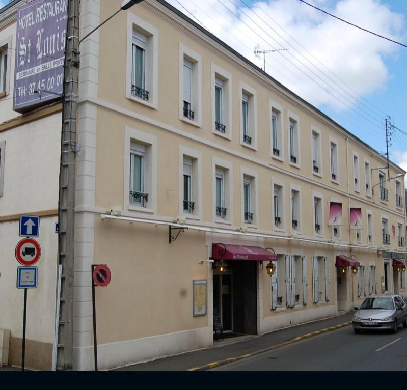 Hôtel Le Saint-Louis Châteaudun - Housity