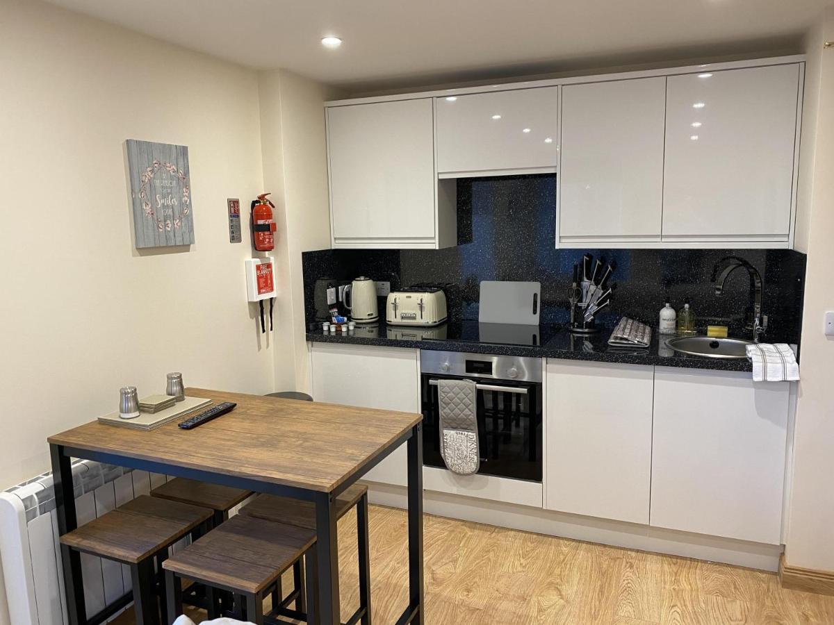 Waverley Inn Holiday Apartments - Housity