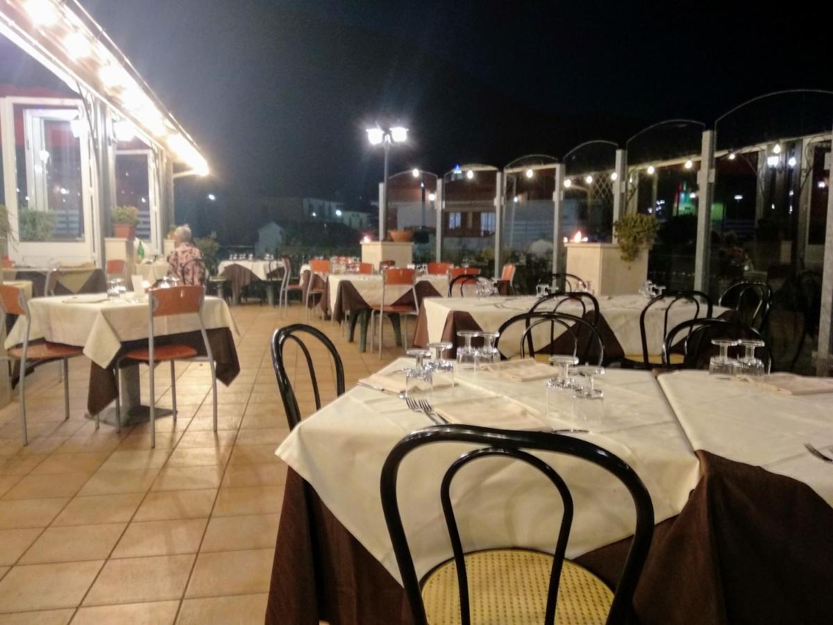affittacamere rezzo - Housity