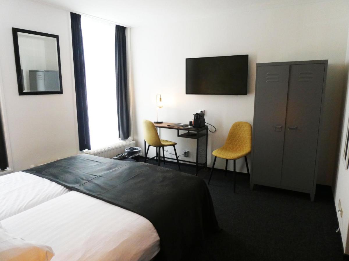 Hotel Café Restaurant De Posthoorn - Housity