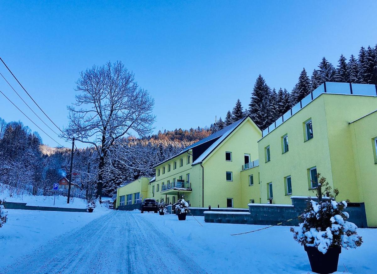 Black & White Apartments, Mýtinka, Jeseník - Housity