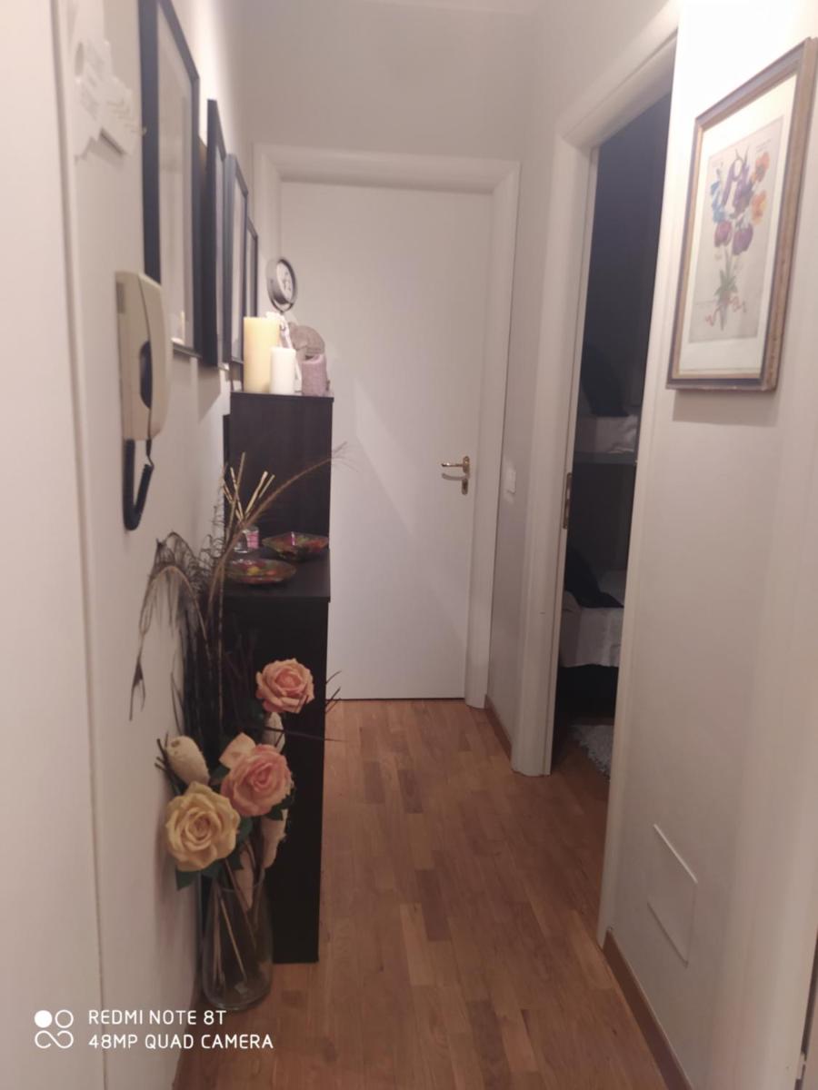 room in private apartment - Housity