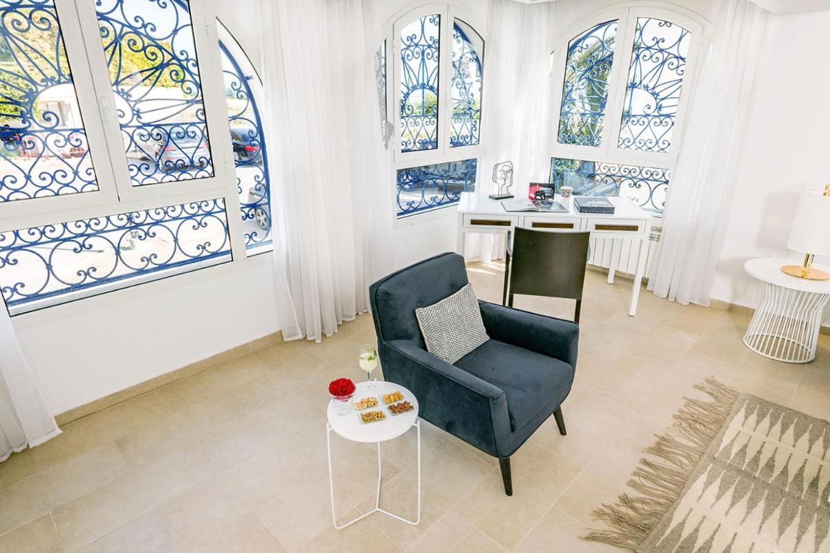 Flowers Apartment - Housity