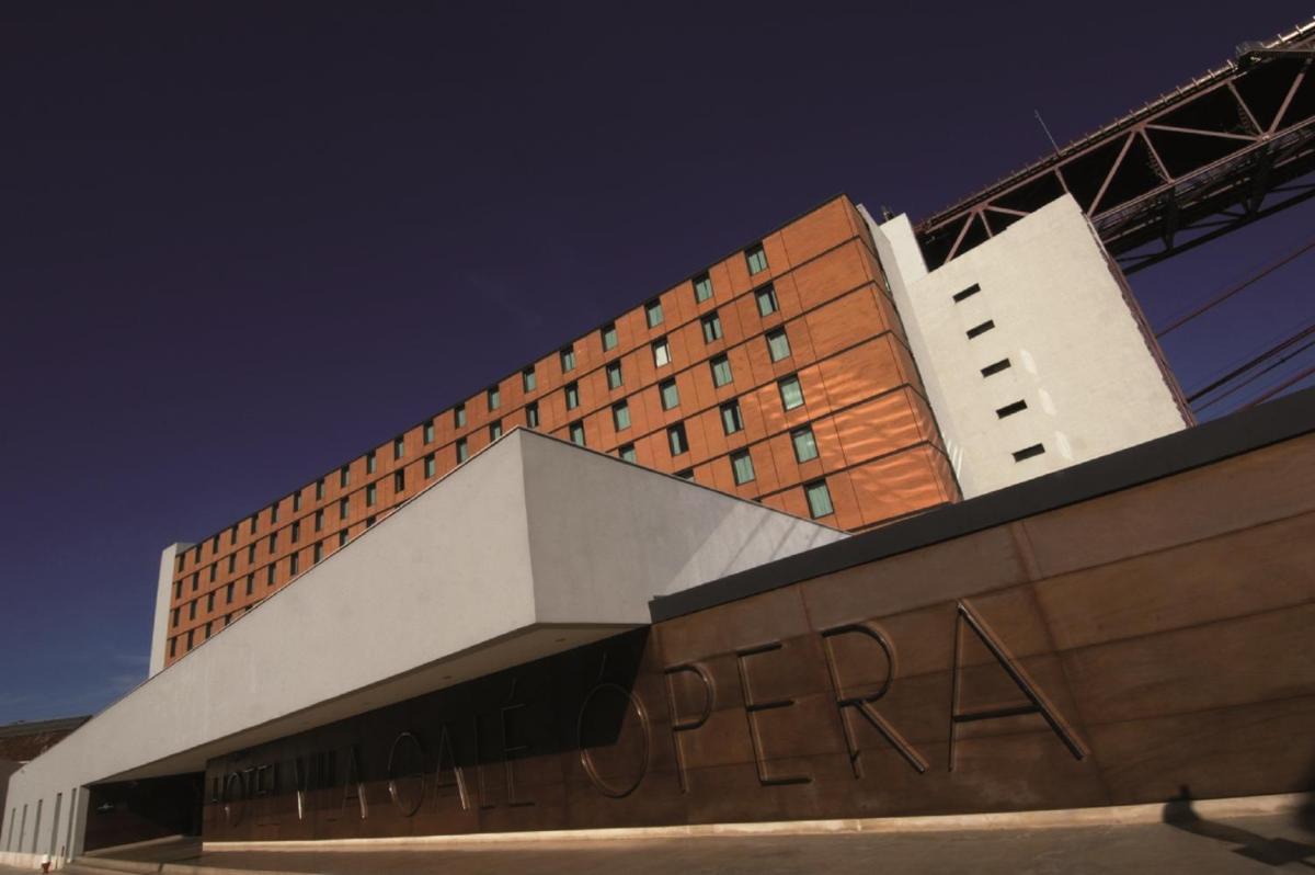 O edifício onde o hotel está situado