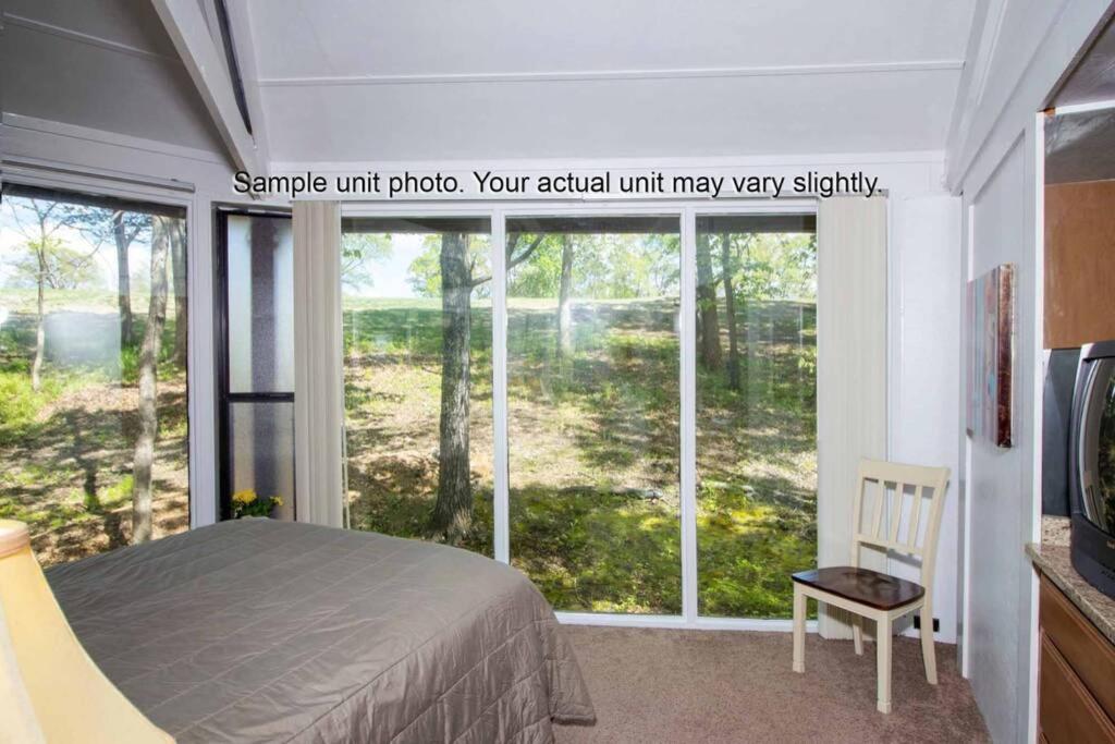 Unit 22 - Treetop 2 Bedroom Villa - Housity