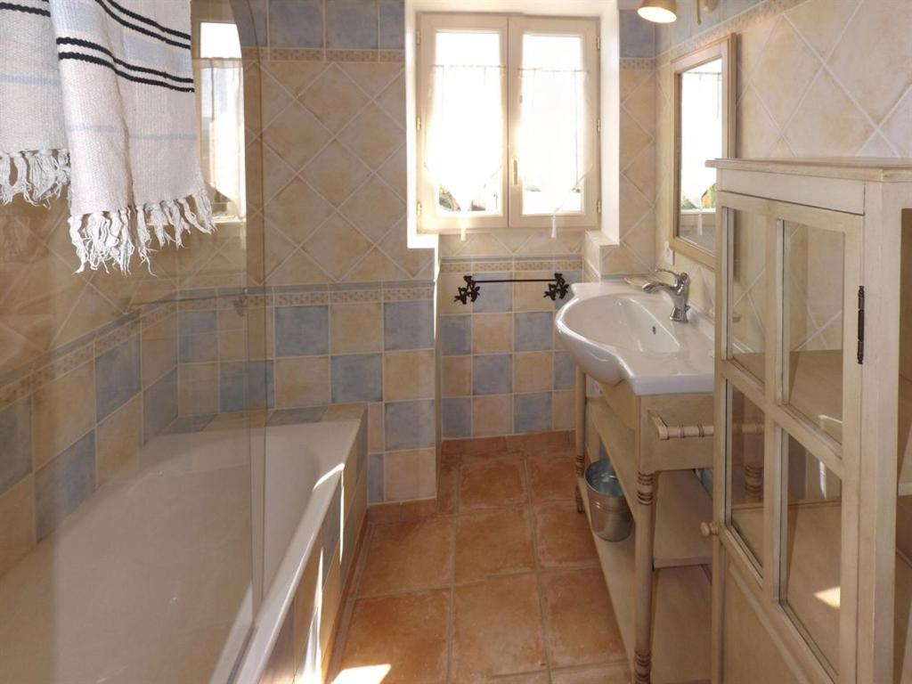Mas Dansavan Chambres d'hôtes - Housity