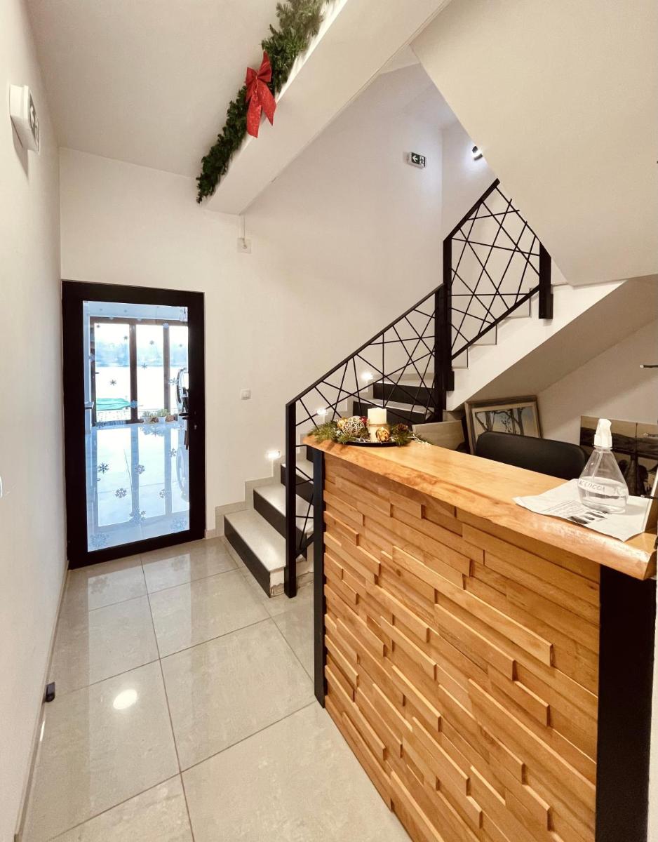 Apartmani Tašić Lakeview Studio - Hizvo