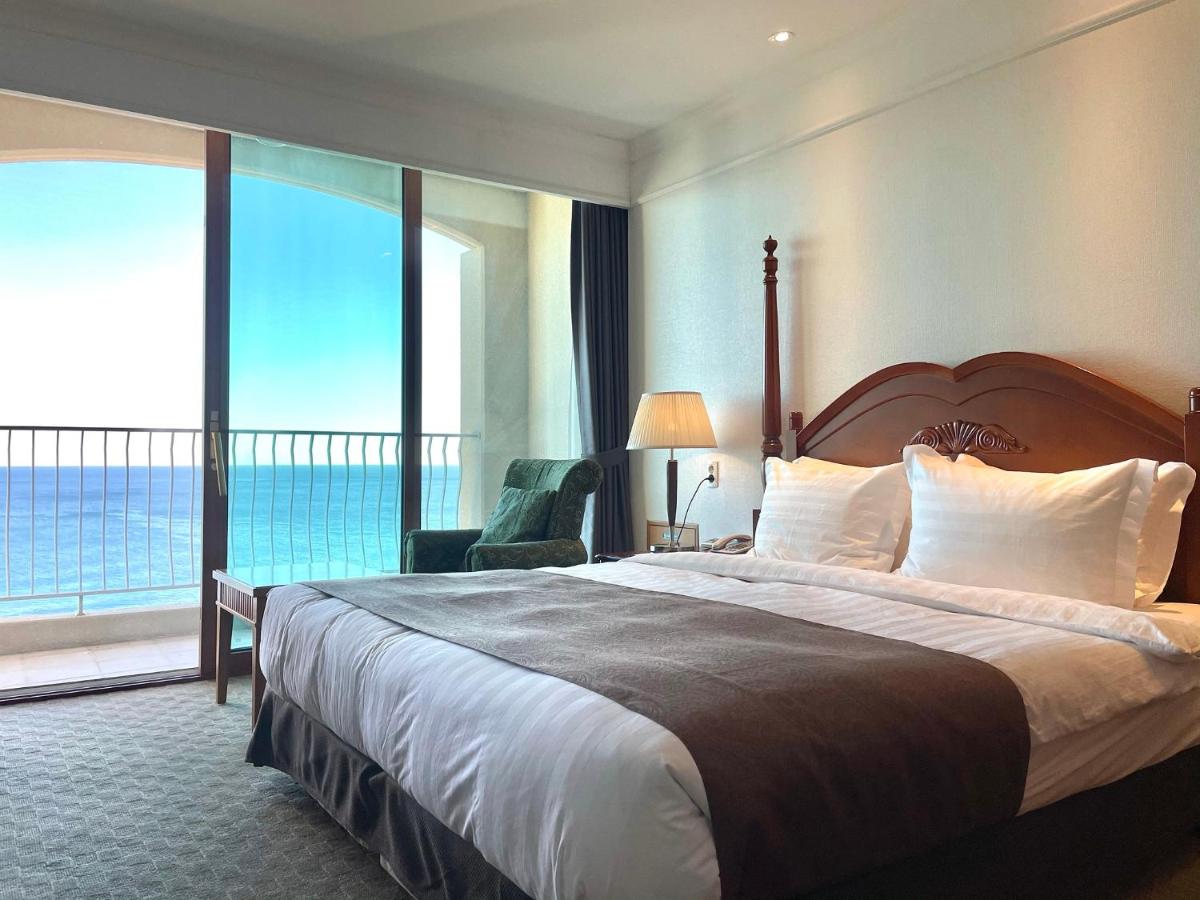 Hotel Maremons - Housity