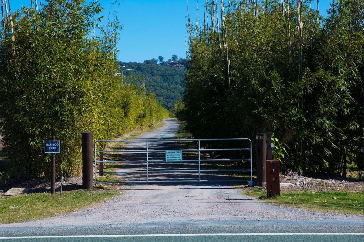 Orchard Cottage - modern Australian Sunshine Coast holiday cottage on organic farm nr beach - Housity