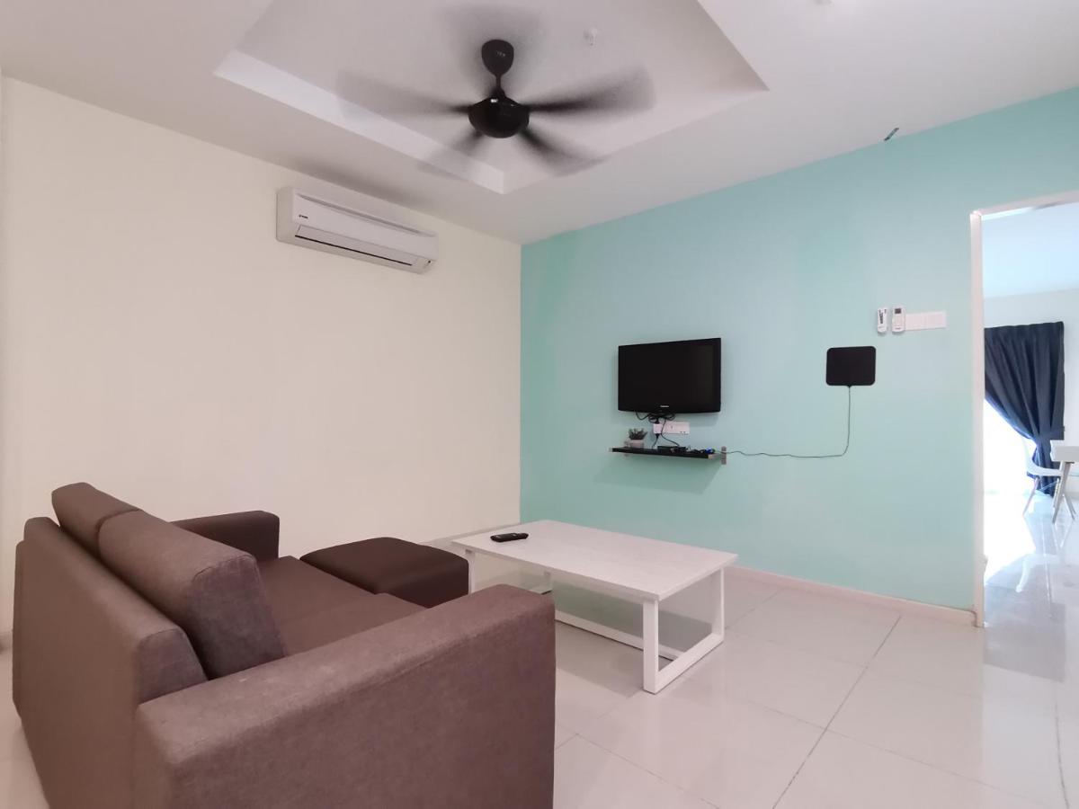 Suitetrails - Marina Island Lumut Homestay by Goopro