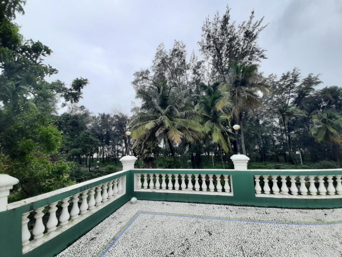 SEAWOODS BEACH HOTEL - Housity