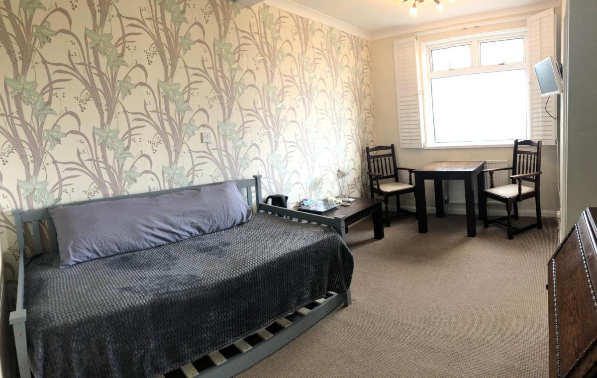 The Moorland Hotel - Housity