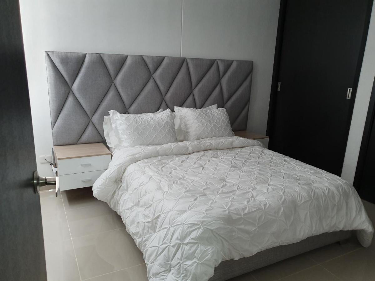 Lindo Apartamento Completo, en una muy buena zona - Housity