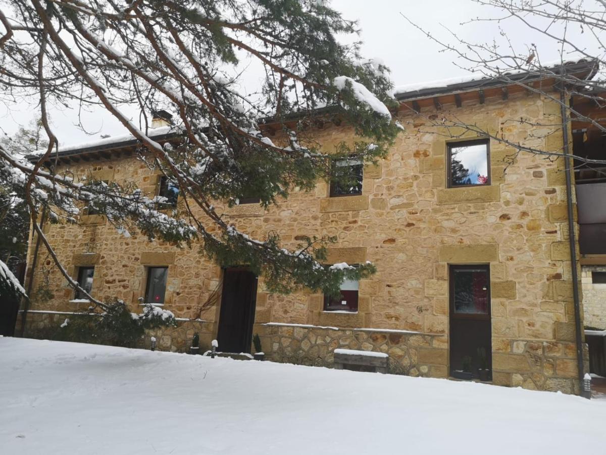 Casa Rural Laguna Negra - Housity