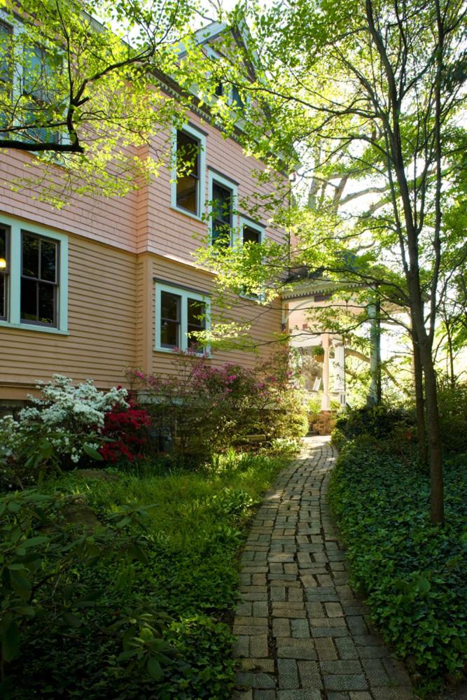 Beaufort House Inn - Housity
