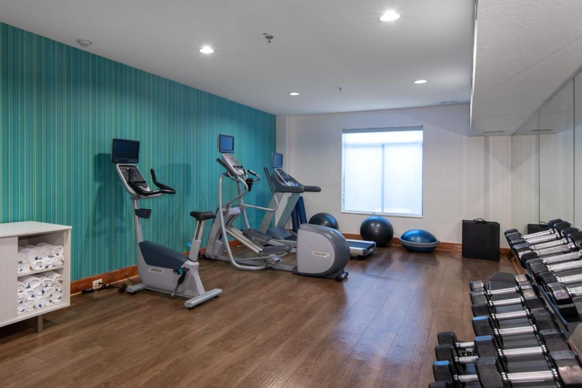 Holiday Inn Express Arlington Interstate 20 Parks Mall by IHG - Housity