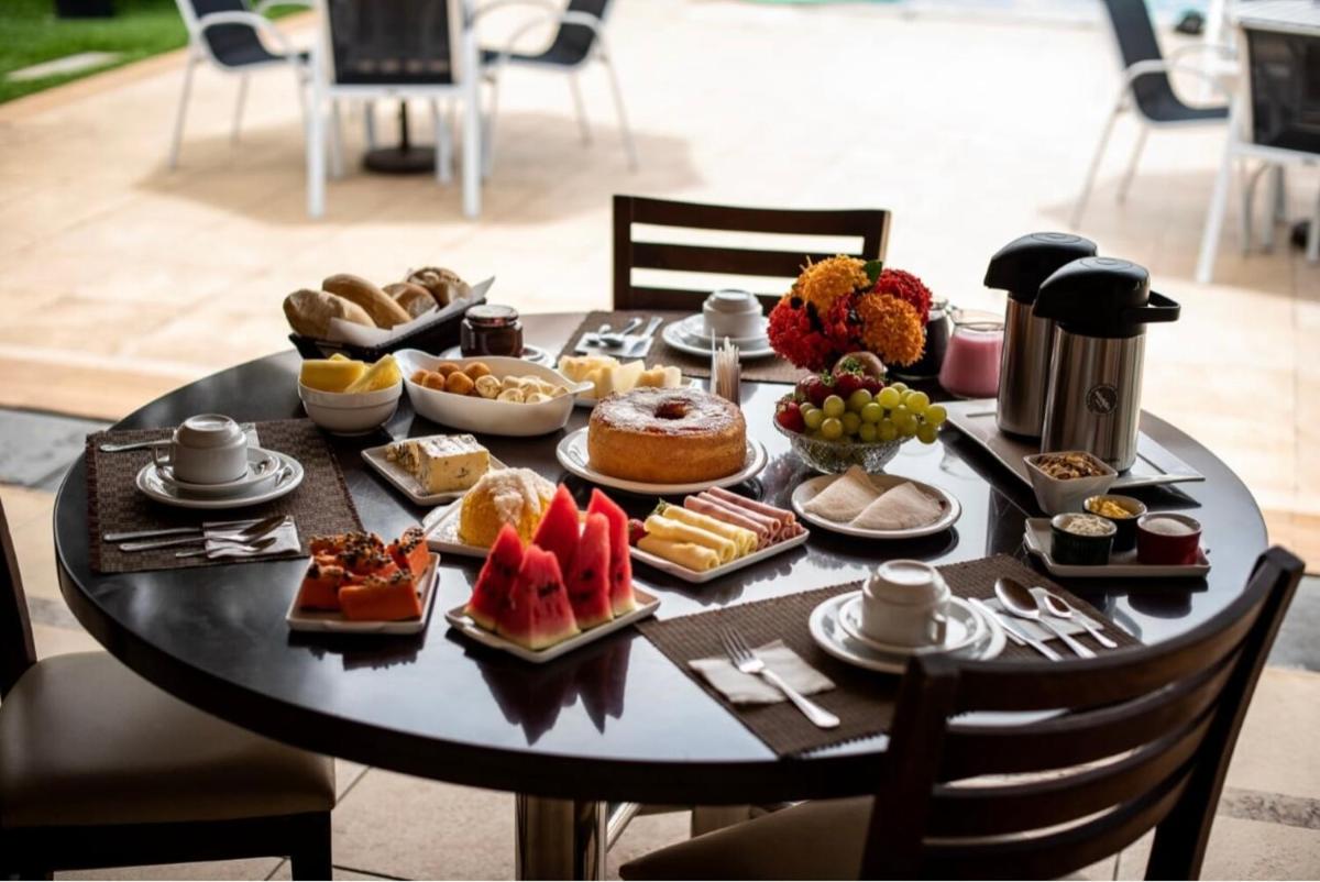 Hotel Fazenda Alto Alegre - Housity