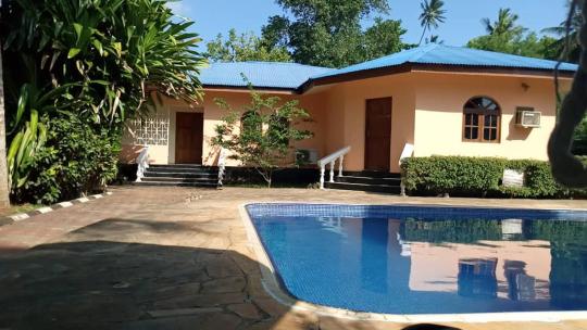 Safina Resort - Housity