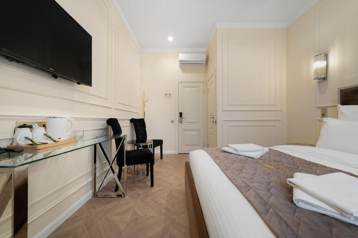 Hotel LeMar - Housity