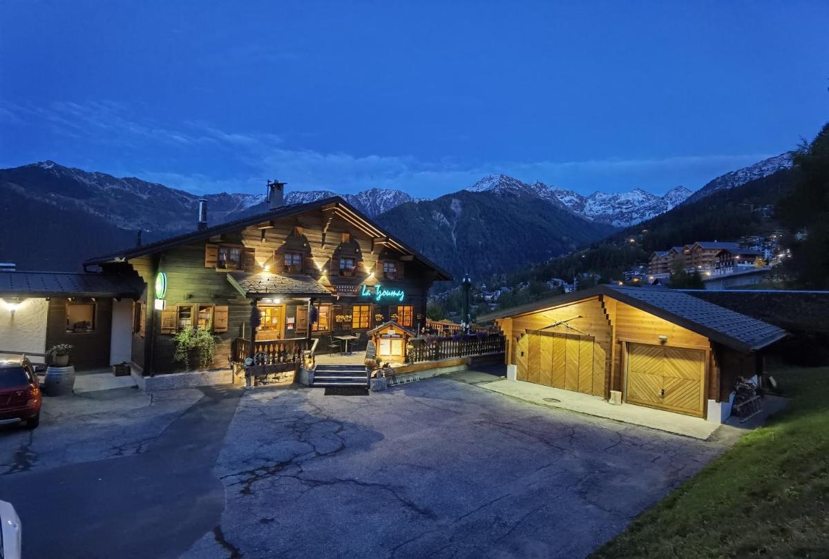 Auberge la Tzoumaz - Housity