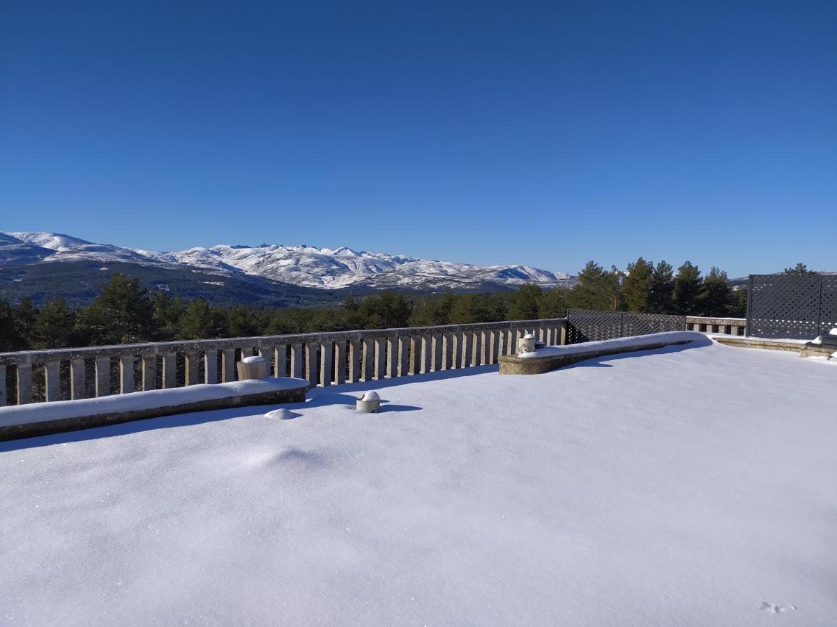 Parador de Gredos - Housity