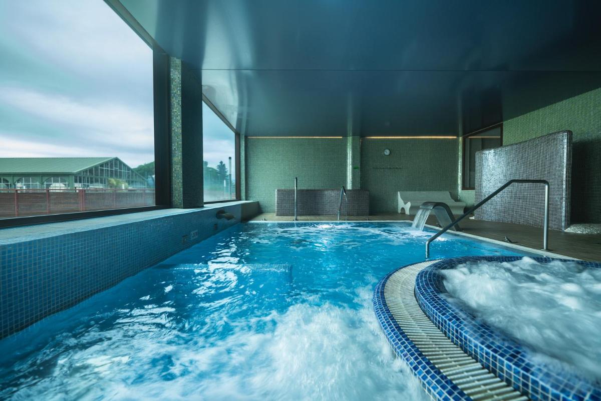 Piscina en o cerca de Hotel Mas Solà