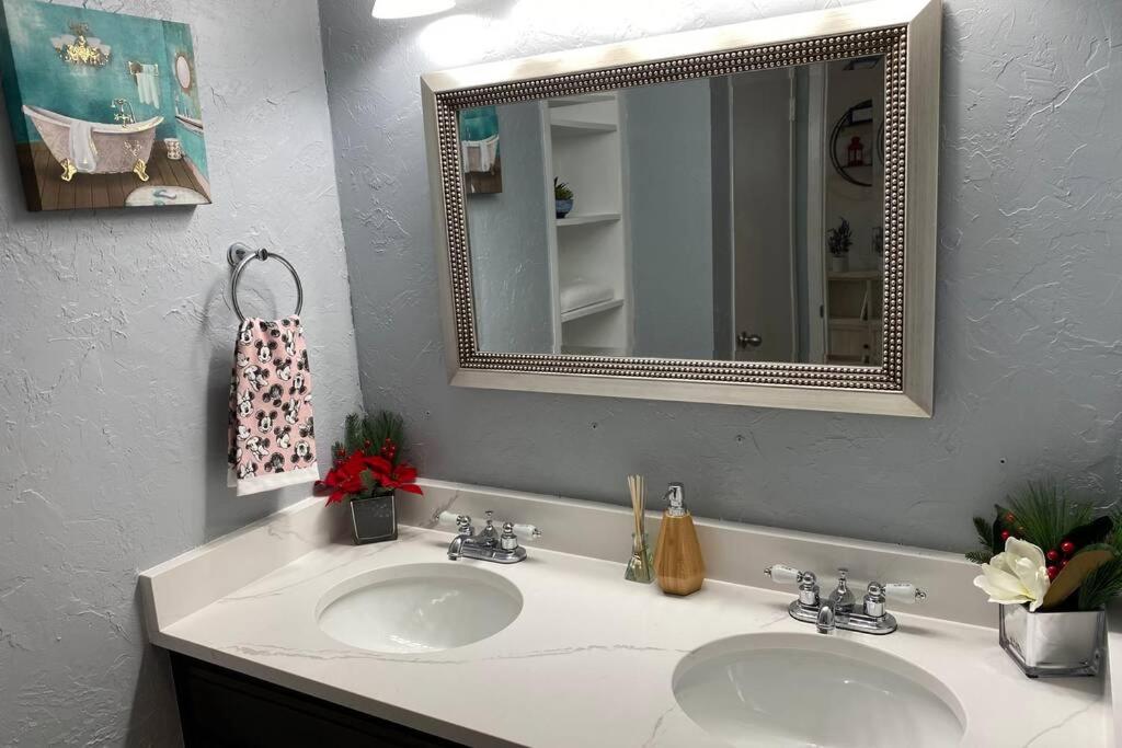Modern Comfort in the Heart of Baton Rouge, Mall of Louisiana - Housity