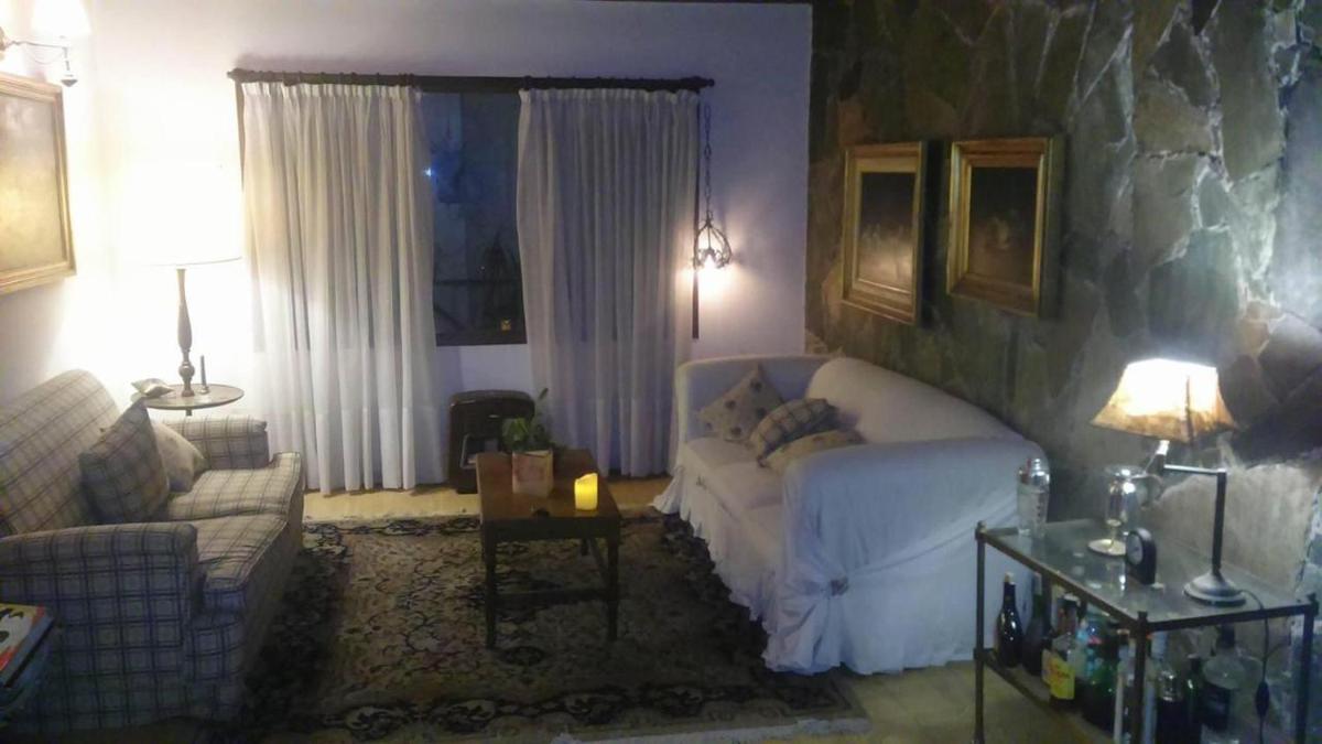 Suitetrails - DC HOSTEL bed & breakfast