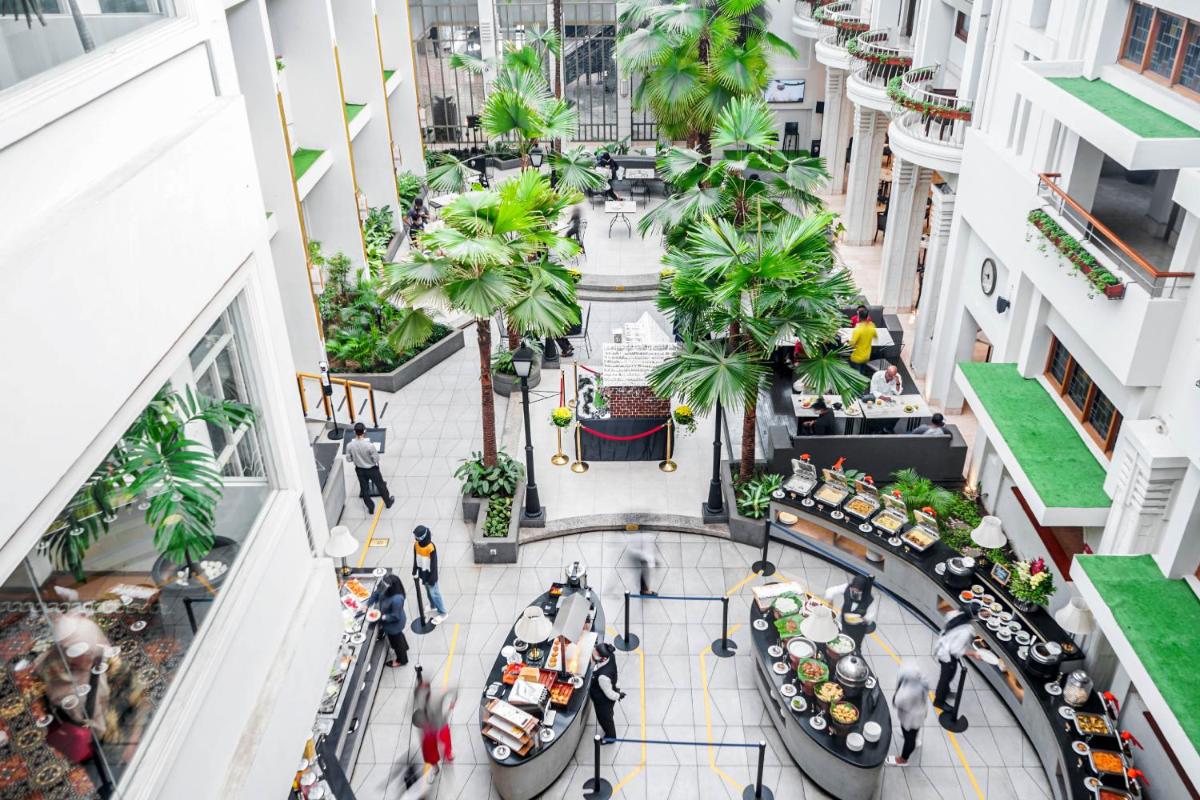 Hotel Savoy Homann - Housity