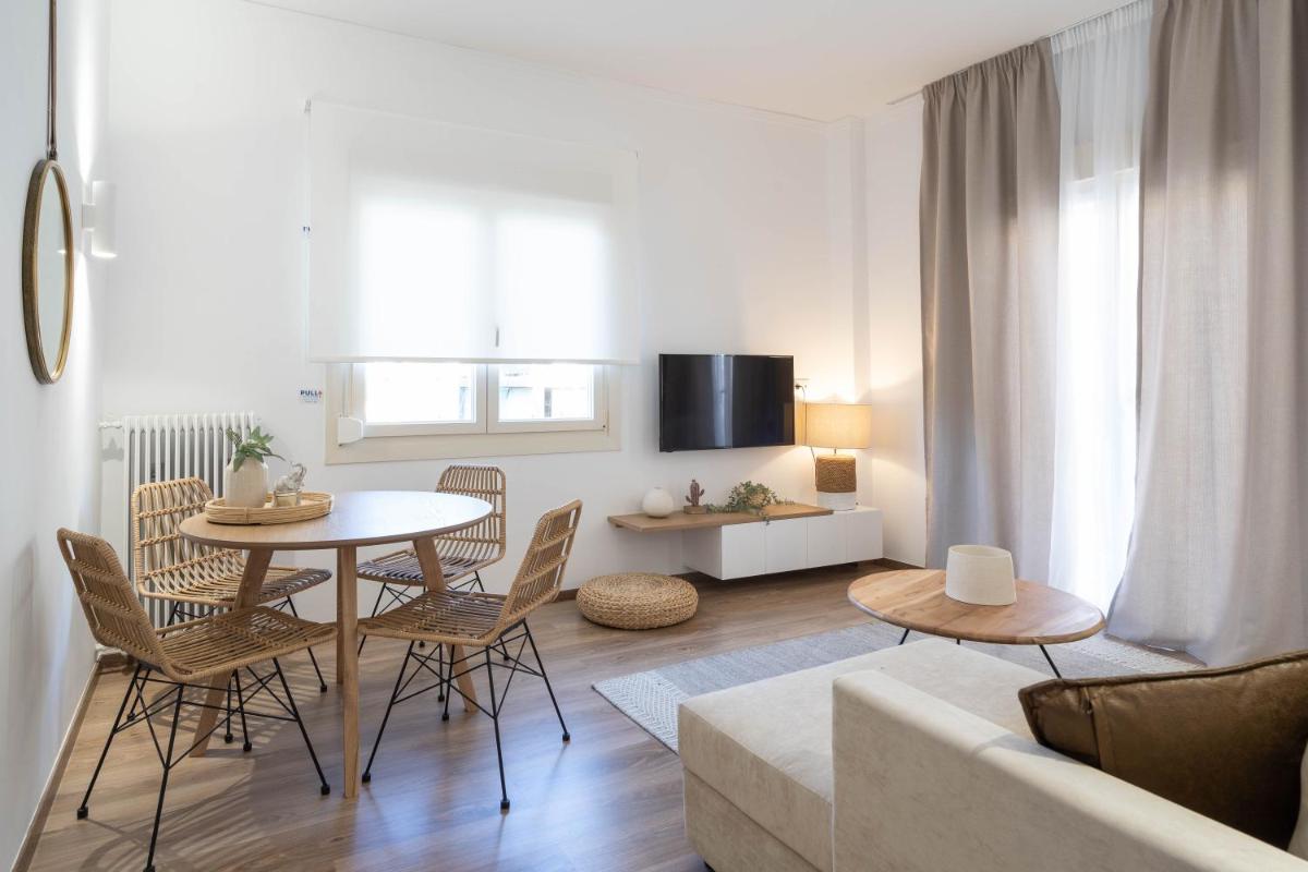 Suitetrails - Urban Boho apartment in Koukaki