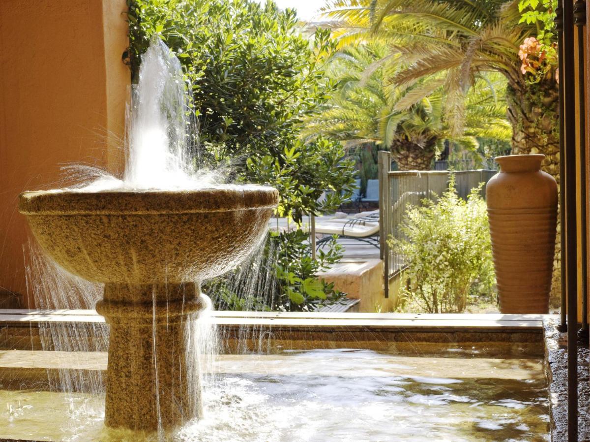 Jardin de l'établissement Hôtel Le Roi Théodore & Spa