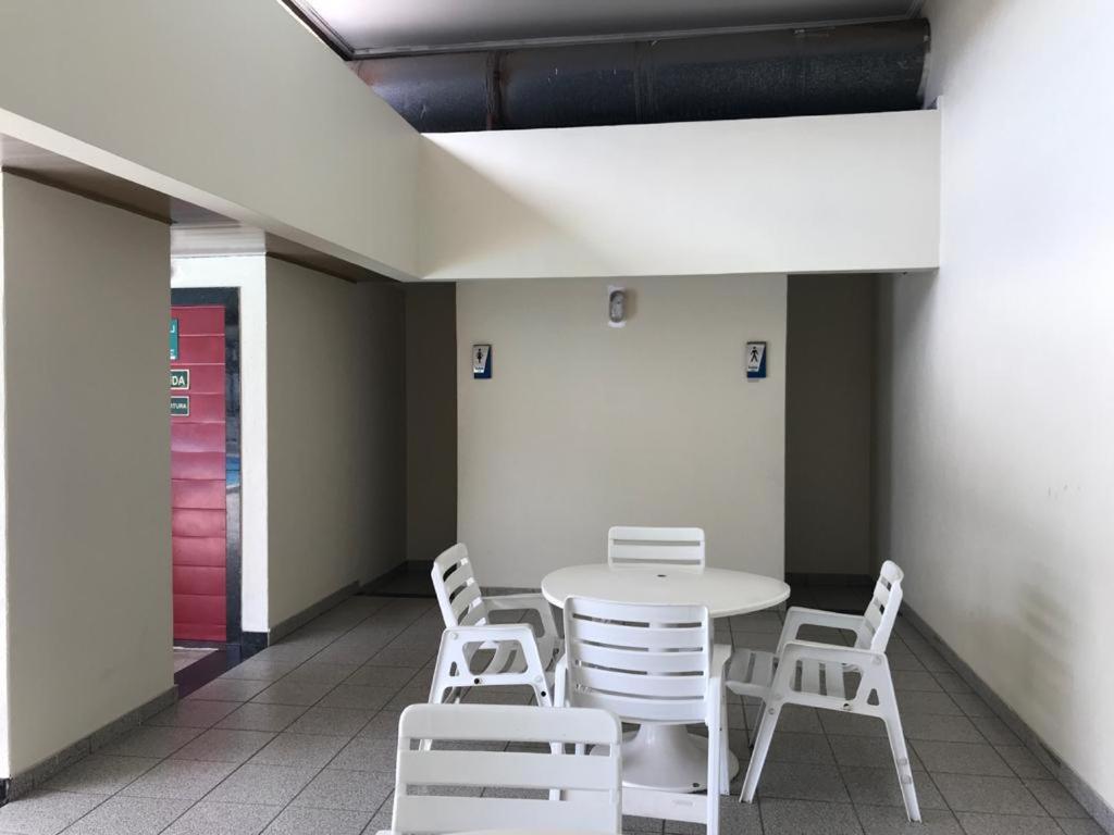 Flat vista praia da Costa - Housity