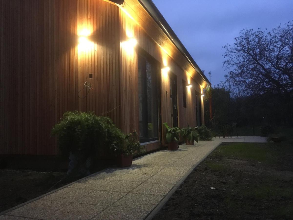 Zahradní dům - Housity