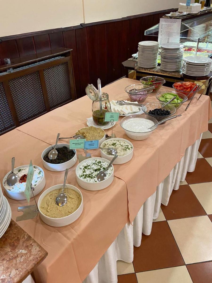 Flora Hotel - Housity