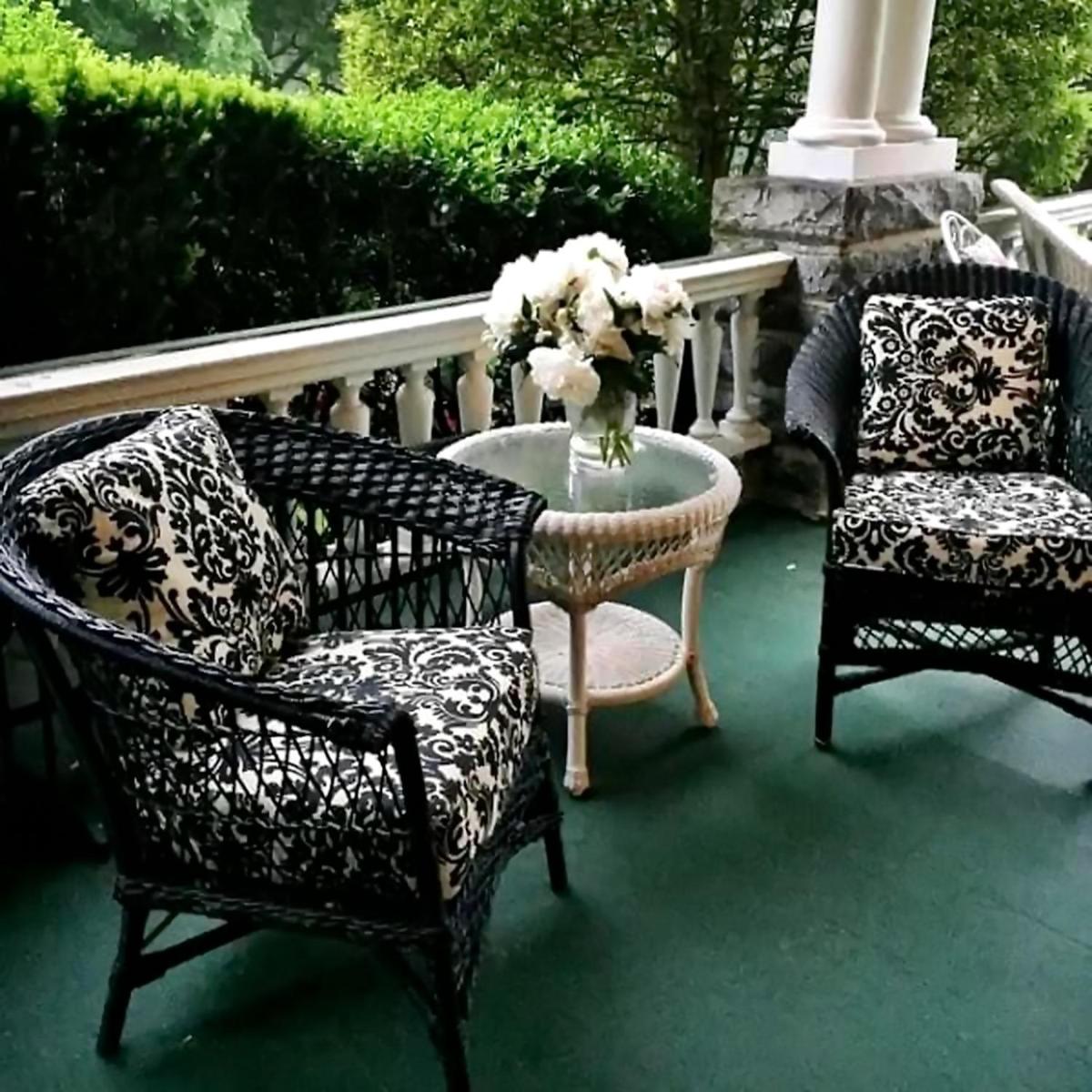 Suitetrails - The Lion and the Rose Bed and Breakfast