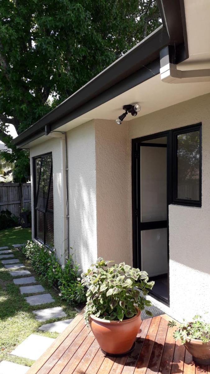 Quiet location ,central to city - Housity