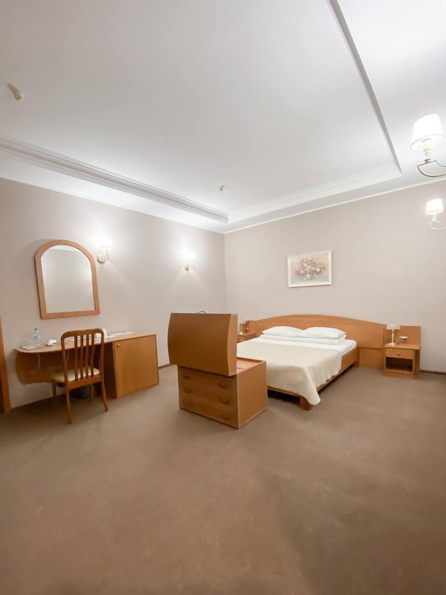 Suitetrails - Hotel Kherson